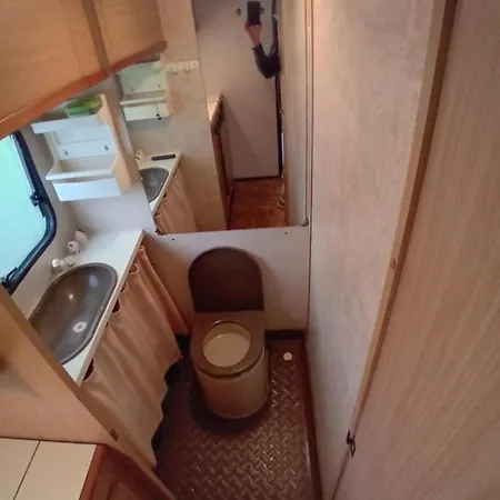 La Casa Dello Spazzacamino Camping Castiglione dʼIntelvi
